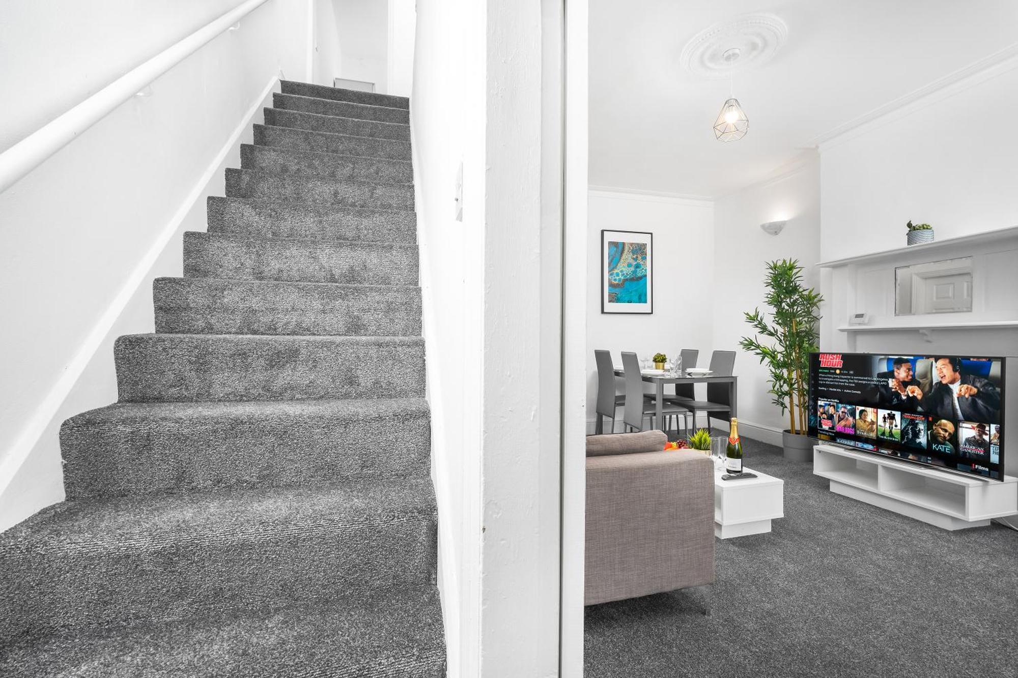 Harborne 2 Bedroom House - Parking - Smart Tv - Wifi - 62W Birmingham Luaran gambar